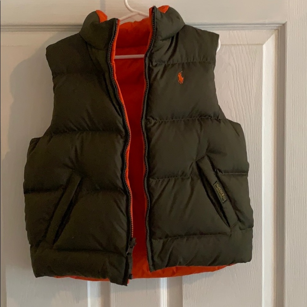 Down vest reversible